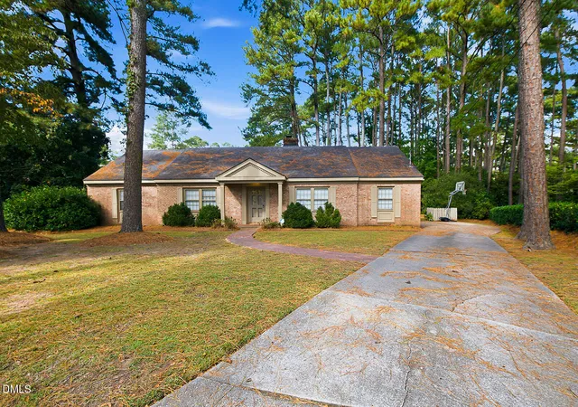 Photo 1 of Single family home for sale at 1108 Peachtree Pl Nw, Wilson, NC 27896 | MLS# 10199618 | Listing updated on 2026-10-27
