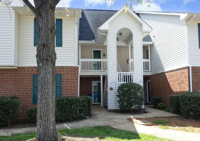 Condo for sale at 521 Renshaw Ct, Cary, NC 27518 | MLS# 10199765
