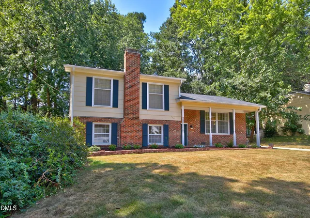 Photo 1 of Single family home for sale at 4801 Radcliff Rd, Raleigh, NC 27609 | MLS# 10200912 | Listing updated on 2026-10-30