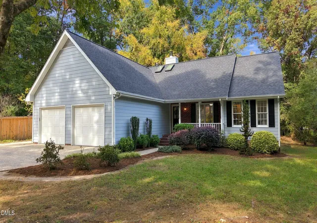 Single family home for sale at 2001 Fountain Ridge Rd, Chapel Hill, NC 27517 | MLS# 10200869