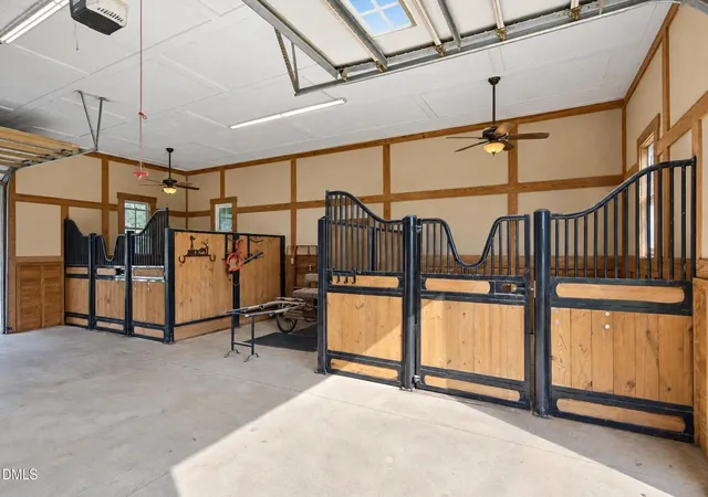 Photo 4 of Single family home for sale at 50 Starmoore Dr, Selma, NC 27576 | MLS# 10200736 | Listing updated on 2026-10-30