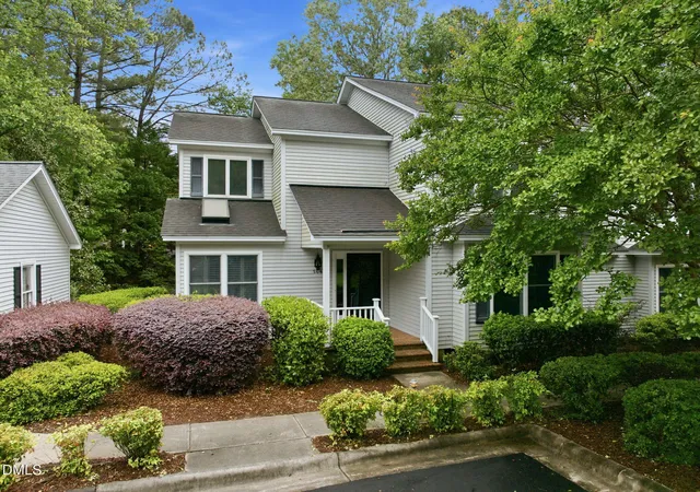 Photo 2 of Townhouse for sale at 564 Weathersfield, Pittsboro, NC 27312 | MLS# 10165372 | Listing updated on 2026-05-11