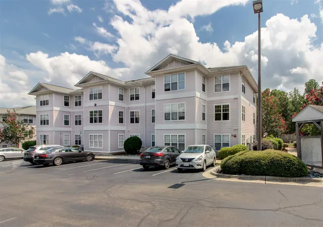 Condominium at 929 Morreene Rd #B22, Durham, NC 27705 | MLS# 2335962 | | Sold on 2020-09-18