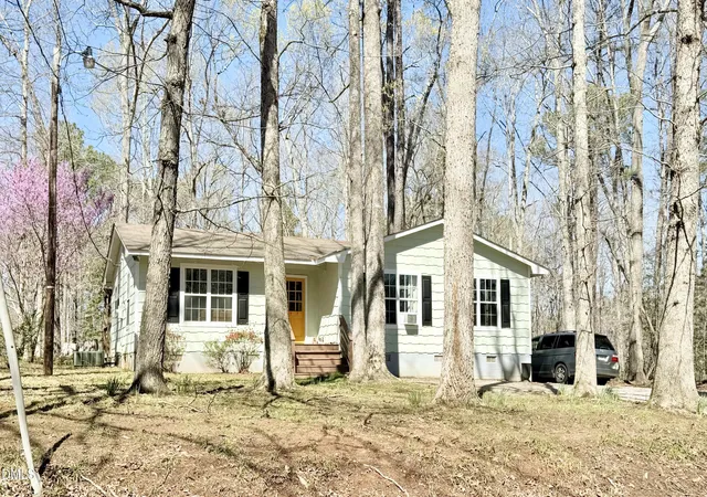 Photo 2 of Sale Pending at 103 Montana Dr, Louisburg, NC 27549 | MLS# 10154334 | Listing updated on 2026-04-16