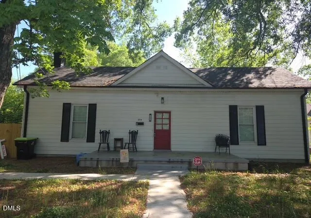 Photo 1 of Single family home for sale at 334 E Andrews Ave, Henderson, NC 27536 | MLS# 10162175 | Listing updated on 2026-05-04