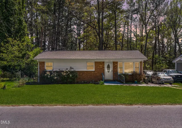Photo 1 of Single family home for sale at 112 E Franklin St, Zebulon, NC 27597 | MLS# 10155823 | Listing updated on 2026-05-06