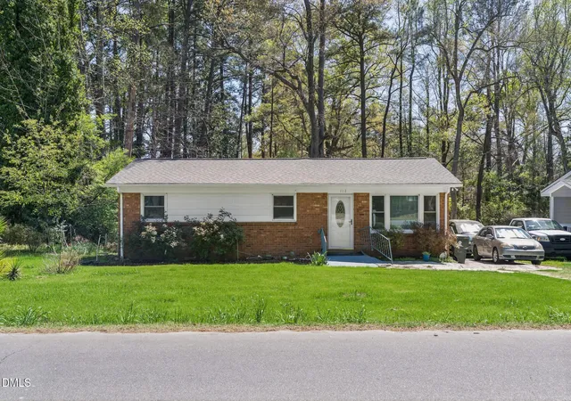 Photo 2 of Single family home for sale at 112 E Franklin St, Zebulon, NC 27597 | MLS# 10155823 | Listing updated on 2026-05-06