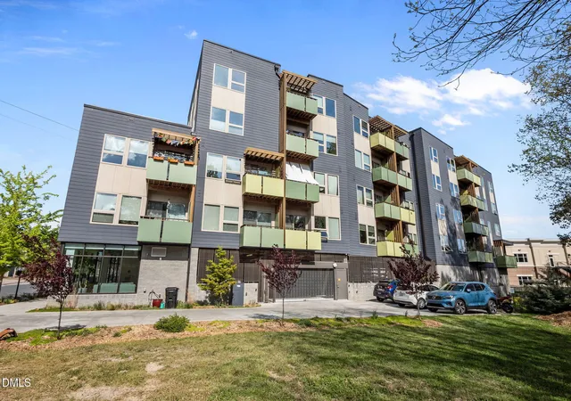 Listing Photo 2 - Condo for sale in building located at 610 Trent Dr, Durham, NC 27705 - Unit #306