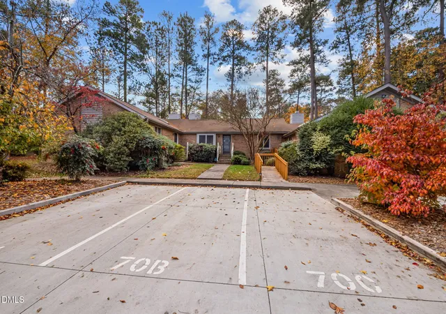 Photo 2 of Townhouse for sale at 5500 Fortunes Ridge Dr #70B, Durham, NC 27713 | MLS# 10157540 | Listing updated on 2026-05-04