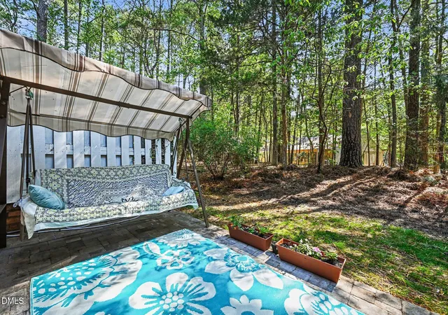 Photo 18 of Townhouse for sale at 104 Old Stable Ct, Chapel Hill, NC 27514 | MLS# 10163014 | Listing updated on 2026-05-11