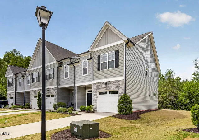 Photo 2 of Townhouse for sale at 109 Mcdowell Ln, Mebane, NC 27302 | MLS# 10162357 | Listing updated on 2026-05-08