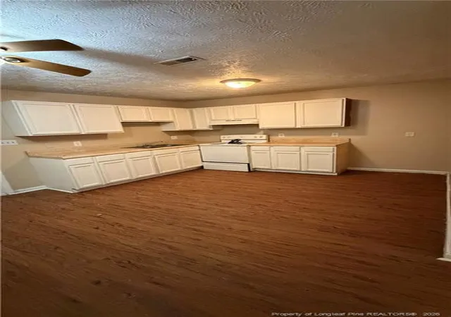 4th image of 5856-5862 Aftonshire Dr, Fayetteville, NC 28304 | MLS# 759026