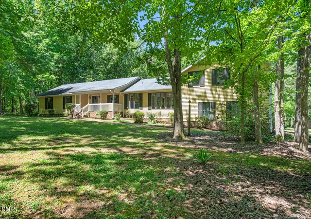 Photo 2 of Single family home for sale at 660 Log Barn Rd, Pittsboro, NC 27312 | MLS# 10166720 | Listing updated on 2026-05-13