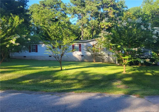Photo 2 of Manufactured home for sale at 716 Pinecrest St, Carthage, NC 28327 | MLS# 756417 | Listing updated on 2026-01-25