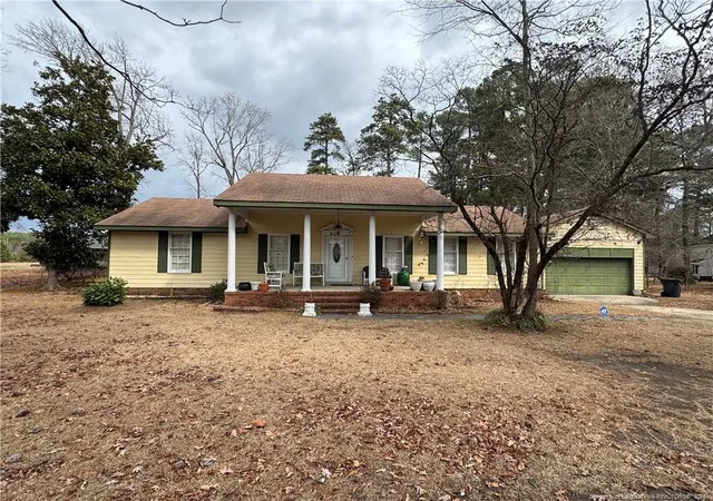 Photo 1 of Single family home for sale at 408 Old Farm Rd, Raeford, NC 28376 | MLS# 757635 | Listing updated on 2026-03-26