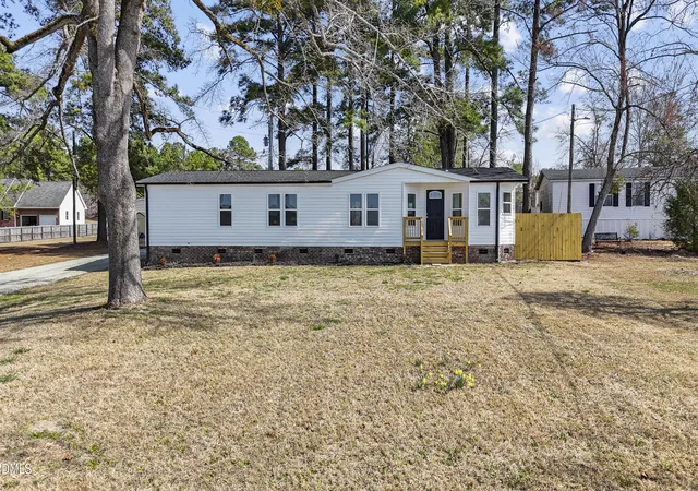 Photo 2 of Manufactured home for sale at 22176 N Carolina 24, Cameron, NC 28326 | MLS# 10150342 | Listing updated on 2026-04-24
