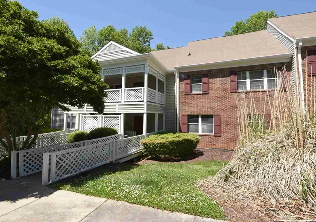 Condominium at 104 Choptank Ct #B4, Cary, NC 27513 | MLS# 2188644 | | Sold on 2018-05-11