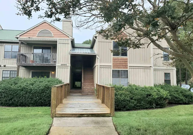Photo 1 of Condominium at 3805 Chimney Ridge Pl #102, Durham, NC 27713 | MLS# 2402629 | | Sold on 2021-10-01