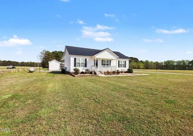 2nd image of 5787 N Carolina 242, Dunn, NC 28334 | MLS# 10156427