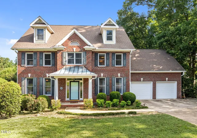 Photo 1 of Sale Pending at 108 Nuttree Ln, Chapel Hill, NC 27516 | MLS# 10112293 | Listing updated on 2026-05-13