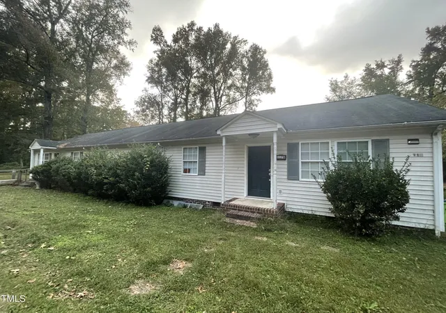 Photo 1 of Sale Pending at 117 E Glenn St, Zebulon, NC 27597 | MLS# 10139464 | Listing updated on 2026-04-25