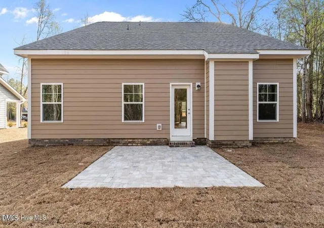 Photo 20 of Single family home for sale at 221 Telluride Ct, Aberdeen, NC 28315 | MLS# 10134796 | Listing updated on 2026-03-26