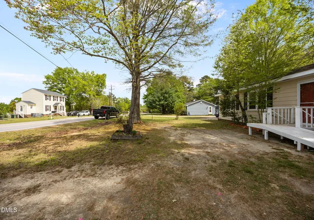 Photo 16 of Sale Pending at 122 E Judd St, Zebulon, NC 27597 | MLS# 10158038 | Listing updated on 2026-05-05