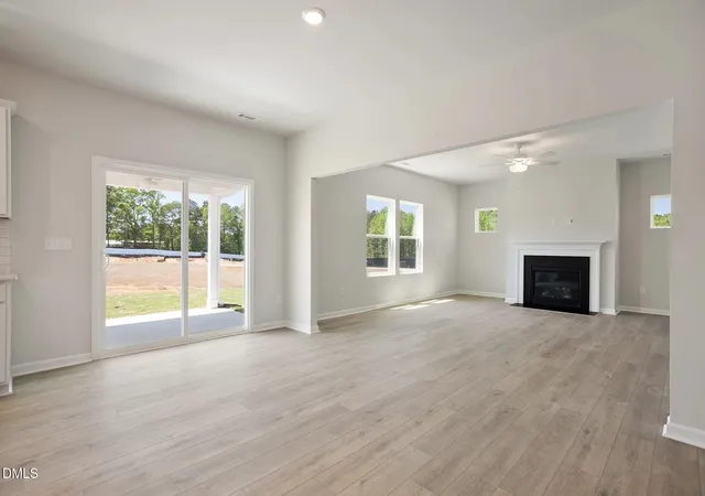 Photo 4 of Sale Pending at 8 Lotus Bnd Way, Youngsville, NC 27596 | MLS# 10138527 | Listing updated on 2026-05-14