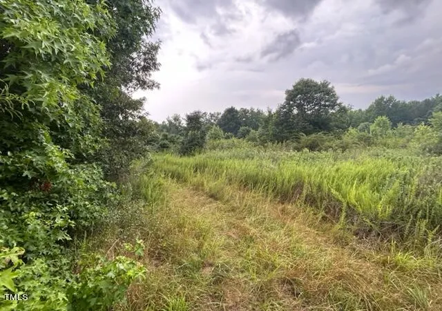 Photo 16 of Sale Pending at 8549 158 Business West Hwy, Henderson, NC 27537 | MLS# 10041633 | Listing updated on 2026-05-13