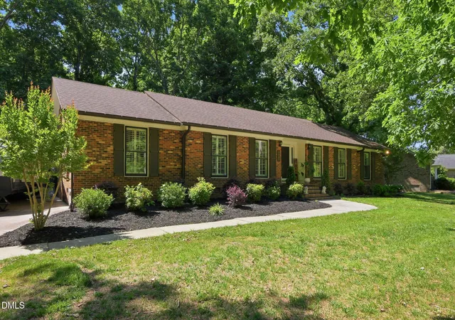 Photo 2 of Sale Pending at 3003 Quincemoor Rd, Durham, NC 27712 | MLS# 10165625 | Listing updated on 2026-05-11