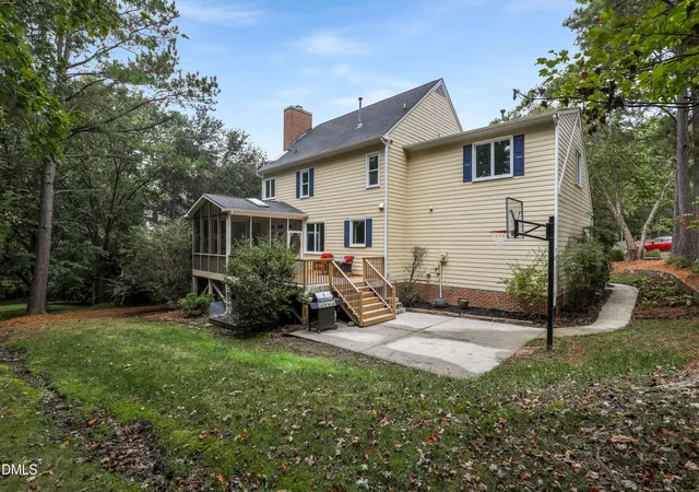Photo 31 of Sale Pending at 212 Cobble Ridge Dr, Chapel Hill, NC 27516 | MLS# 10157747 | Listing updated on 2026-05-12