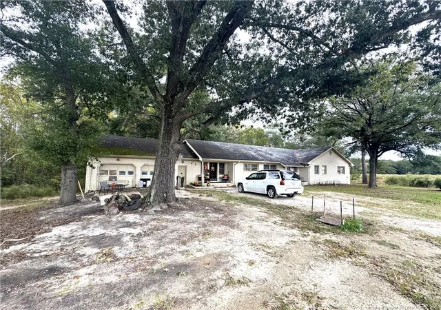 Photo 2 of Multi family home for sale at 310 Old Hertford Ln, Spring Lake, NC 28390 | MLS# 752348 | Listing updated on 2026-04-08