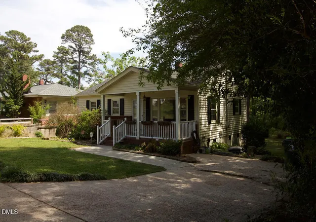 Photo 1 of Sale Pending at 406 N Cheatham St, Franklinton, NC 27525 | MLS# 10160571 | Listing updated on 2026-04-24