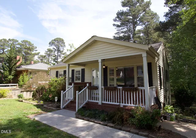 Photo 2 of Sale Pending at 406 N Cheatham St, Franklinton, NC 27525 | MLS# 10160571 | Listing updated on 2026-04-24