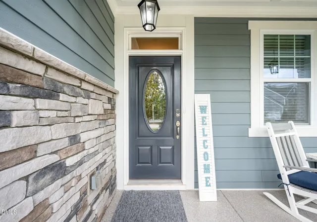 Photo 3 of Sale Pending at 1305 Commons Frd Pl, Apex, NC 27539 | MLS# 10125778 | Listing updated on 2025-12-21