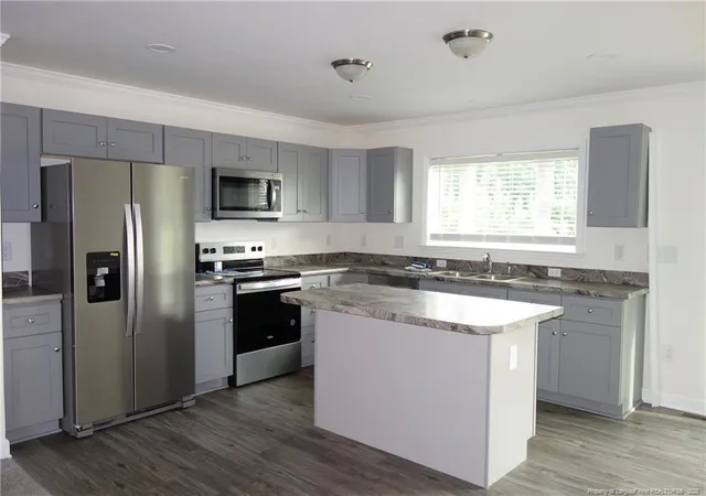 Photo 2 of Sale Pending at 273 E Poplar St, Bladenboro, NC 28320 | MLS# 749005 | Listing updated on 2026-04-22