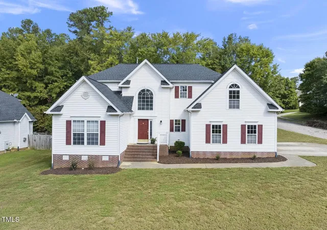 Photo 1 of Single family home for sale at 300 New Parkside Dr, Chapel Hill, NC 27516 | MLS# 10155225 | Listing updated on 2026-05-02