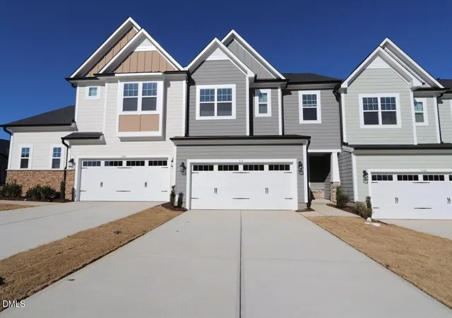 Photo 2 of Townhouse for sale at 3142 Cathedral Comb Dr #254, Apex, NC 27502 | MLS# 10123553 | Listing updated on 2026-05-12