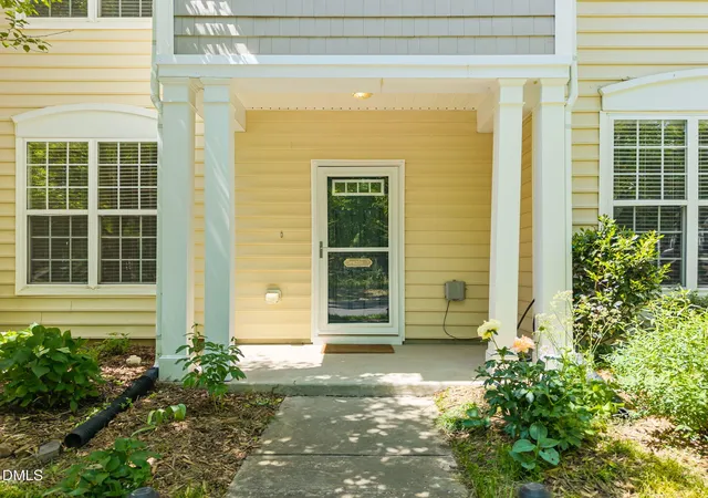 Photo 2 of Sale Pending at 4206 Stepping Stone Dr, Durham, NC 27713 | MLS# 10160699 | Listing updated on 2026-04-22
