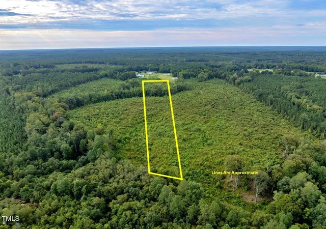 Photo 1 of Land for sale at 7 & 7a Richardson Rd, Warrenton, NC 27589 | MLS# 10156632 | Listing updated on 2026-04-01