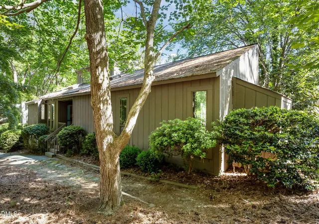 Photo 2 of Sale Pending at 150 Tinderwood, Pittsboro, NC 27312 | MLS# 10161084 | Listing updated on 2026-04-30