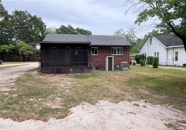 Photo 18 of Single family home for sale at 212 Peachtree St, Red Springs, NC 28377 | MLS# 761020 | Listing updated on 2026-04-20