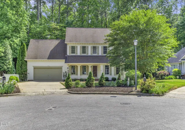 Photo 1 of Single family home for sale at 205 Portsmith Pl, Chapel Hill, NC 27516 | MLS# 10163347 | Listing updated on 2026-04-29