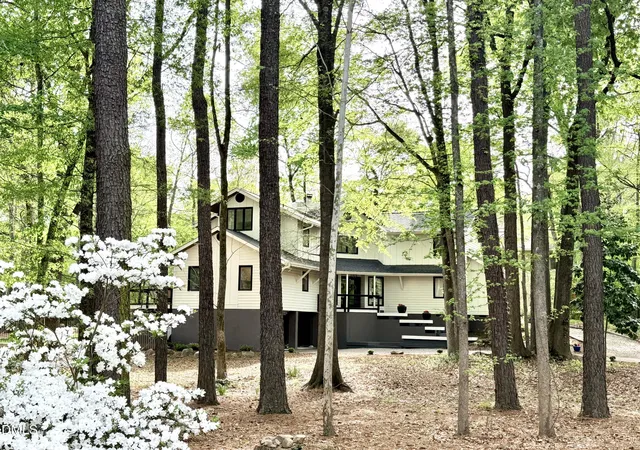 Photo 1 of Single family home for sale at 996 Cleland Dr, Chapel Hill, NC 27517 | MLS# 10160111 | Listing updated on 2026-04-16