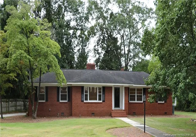 Photo 1 of Single family home for sale at 309 W 26th Street, Lumberton, NC 28358 | MLS# 750615 | Listing updated on 2026-04-17