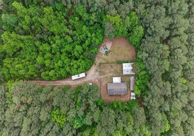 Photo 1 of Manufactured home for sale at 412 County Home Rd, Warrenton, NC 27589 | MLS# 10164418 | Listing updated on 2026-05-06