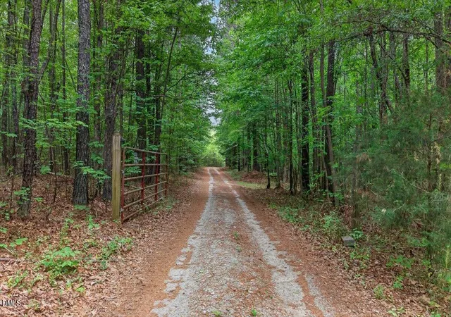 Photo 2 of Manufactured home for sale at 412 County Home Rd, Warrenton, NC 27589 | MLS# 10164418 | Listing updated on 2026-05-06