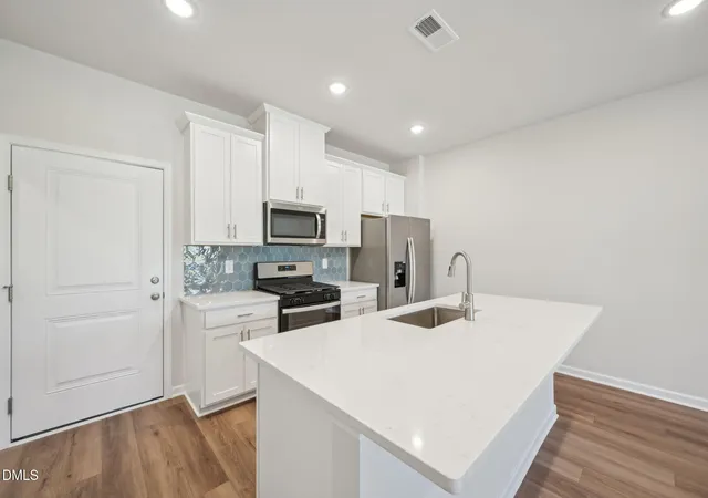 Photo 2 of Sale Pending at 724 Southland Dr, Zebulon, NC 27597 | MLS# 10157551 | Listing updated on 2026-04-27