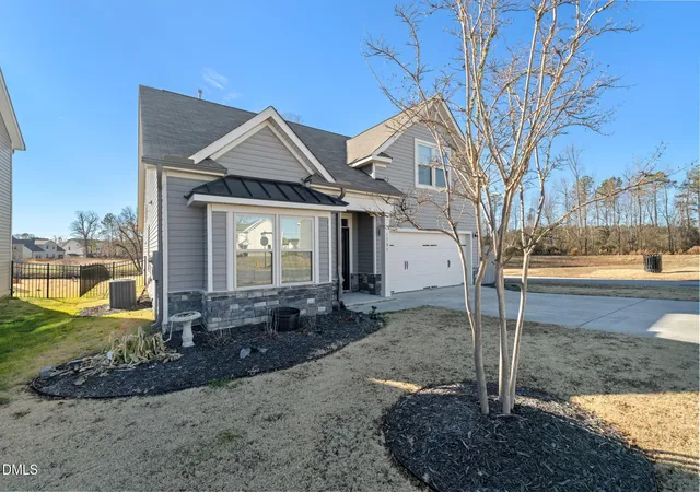 Photo 2 of Single family home for sale at 1585 Sage Tree Dr, Zebulon, NC 27597 | MLS# 10139247 | Listing updated on 2026-05-11