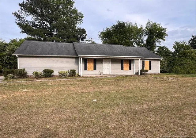 Photo 1 of Single family home for sale at 128 Copper Crk Dr, Raeford, NC 28376 | MLS# 762064 | Listing updated on 2026-05-07